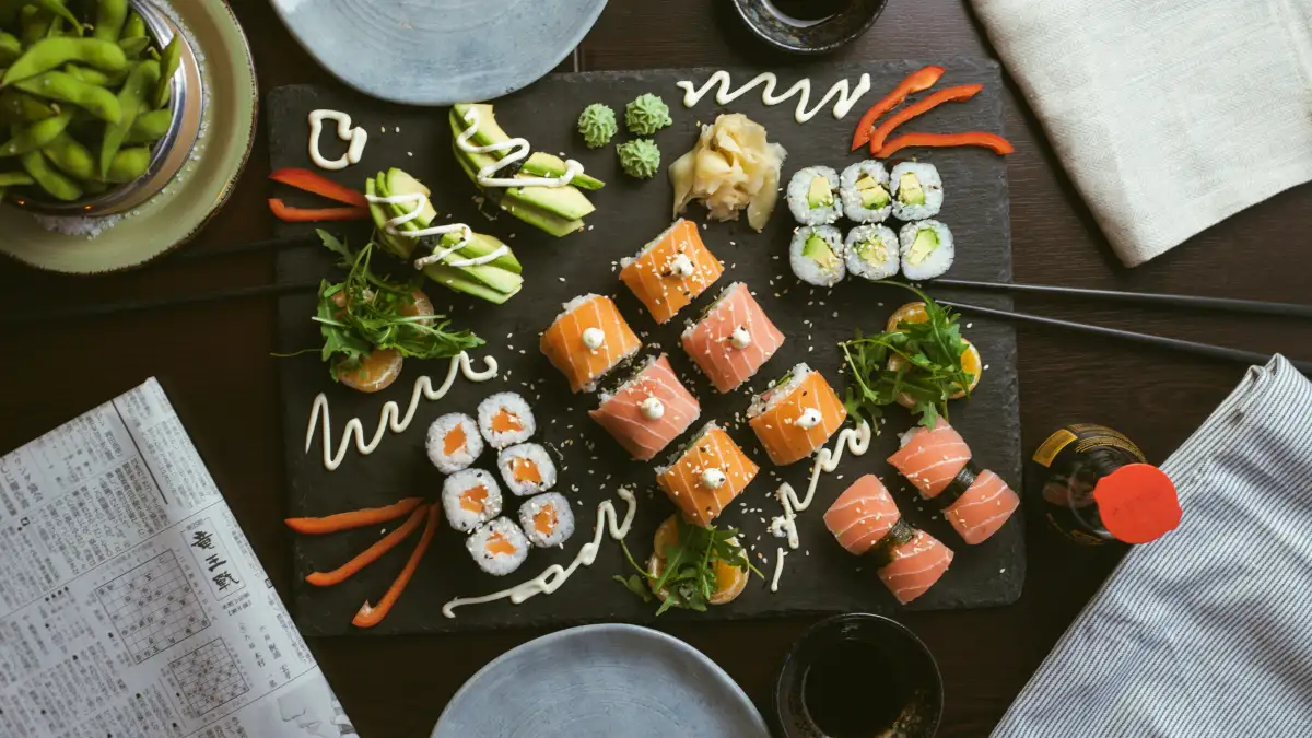 Savor Kona: Must-Try Lunch Spots for a Delicious Island Escape